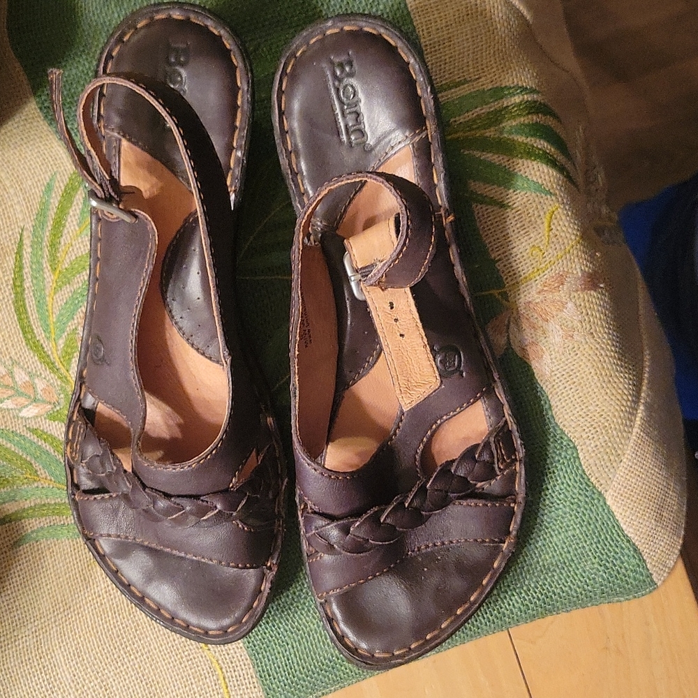 Born Sandals